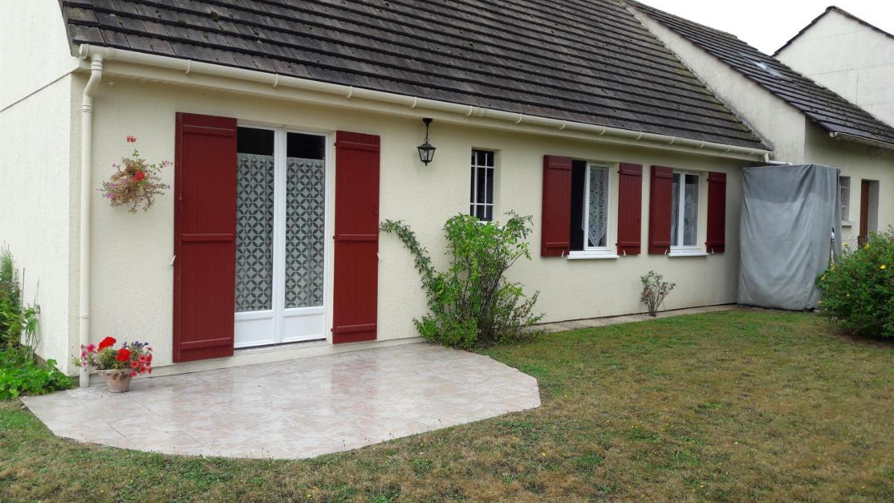 Bruse & Co Bed & Breakfast Oissery Екстериор снимка